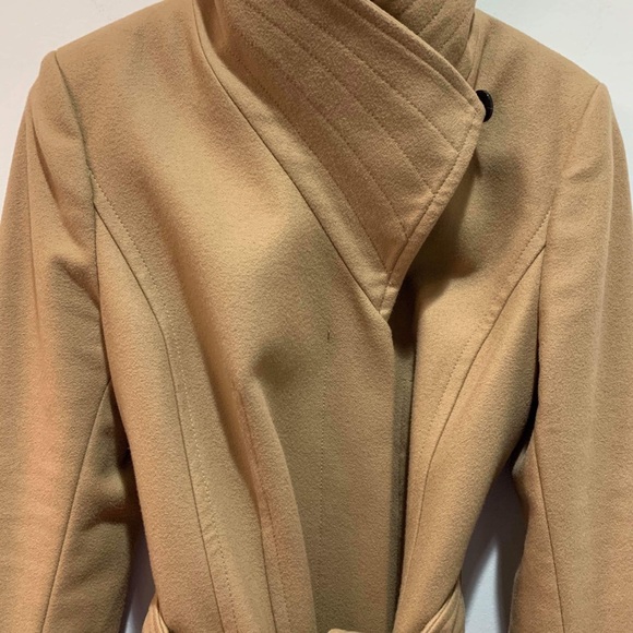 Aritzia Babaton Conner Coat in Size Large - Picture 5 of 6